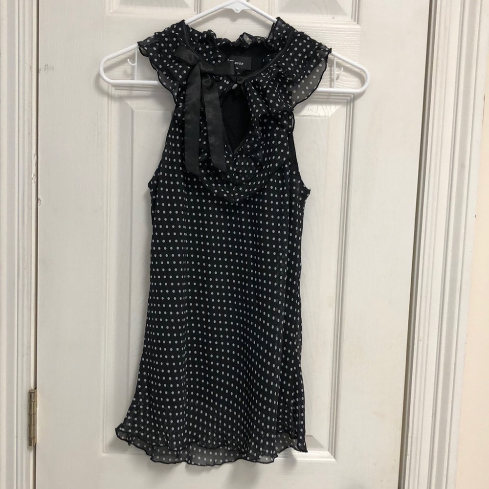 Cute IZ BYER white and black ruffled  blouse.